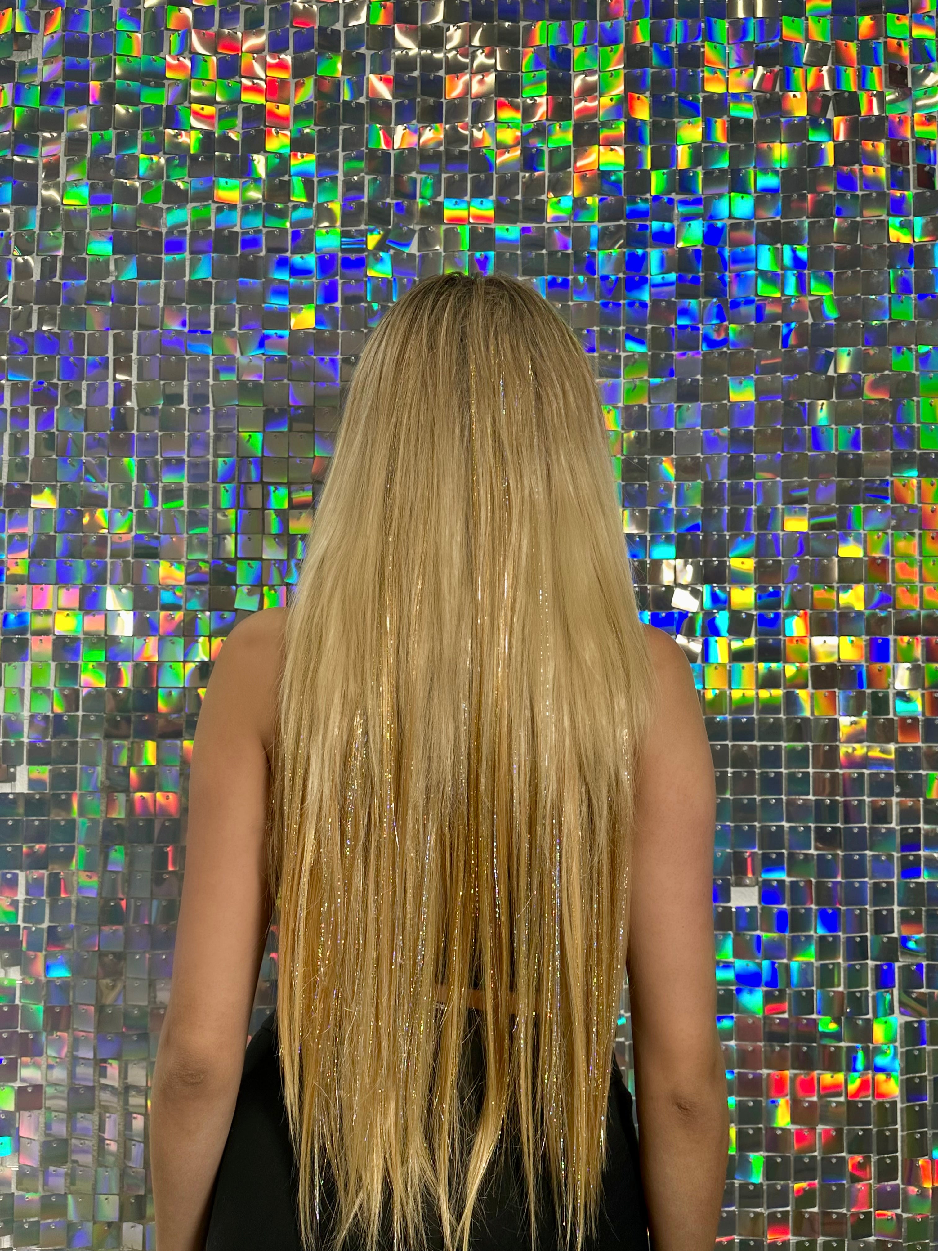 Blonde Bombshell - 22in Luxe Synthetic Full Clip-In Extension Set  with Tinsel - Lunautics Clip-In Extensions