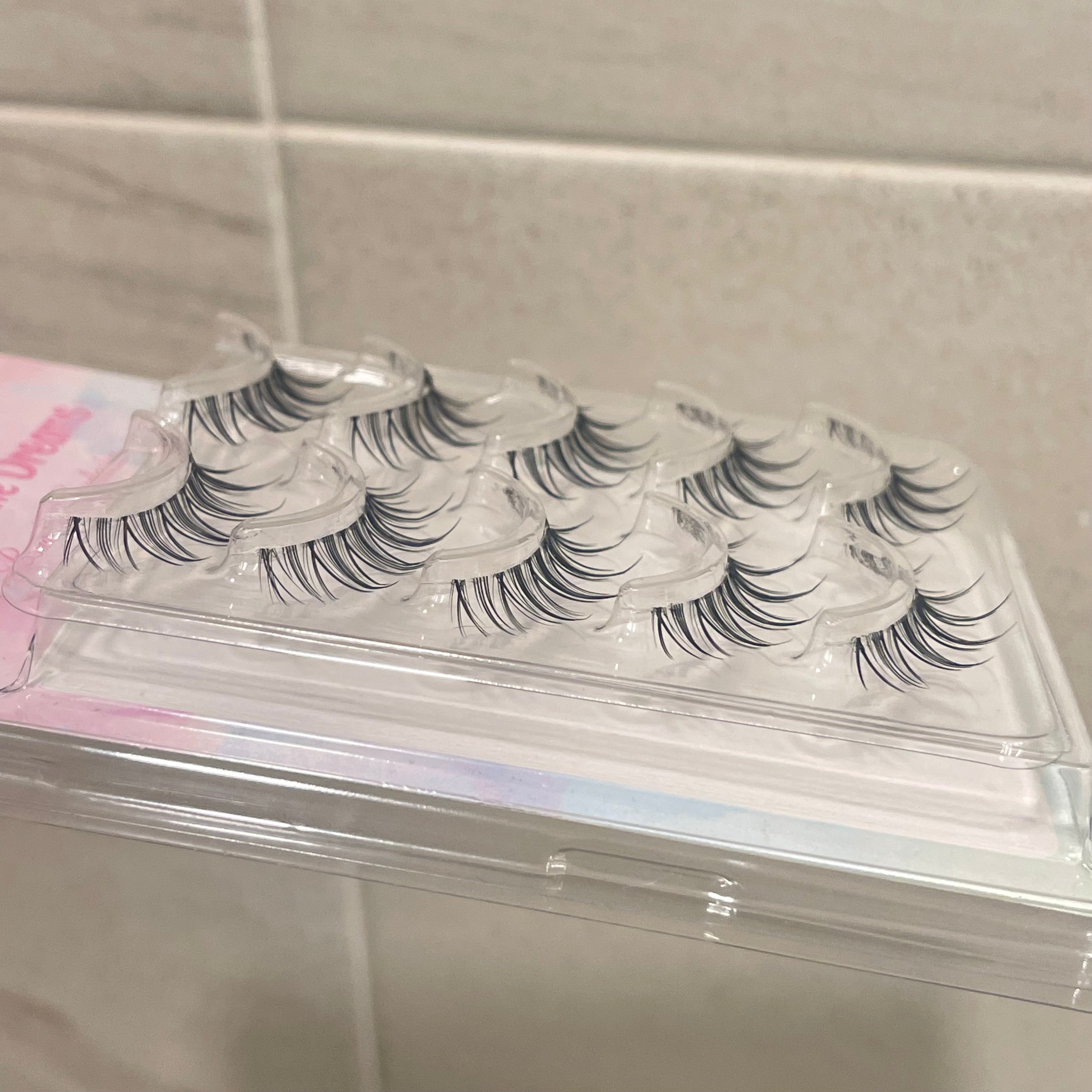 Manhua Lashes