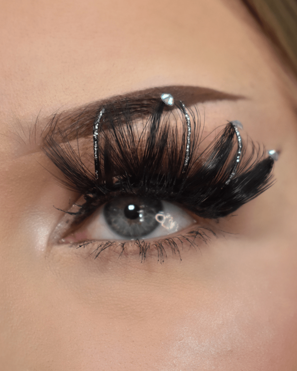 Disco Drama - Glam Full Volume Faux Lashes with Glitter and Jewels